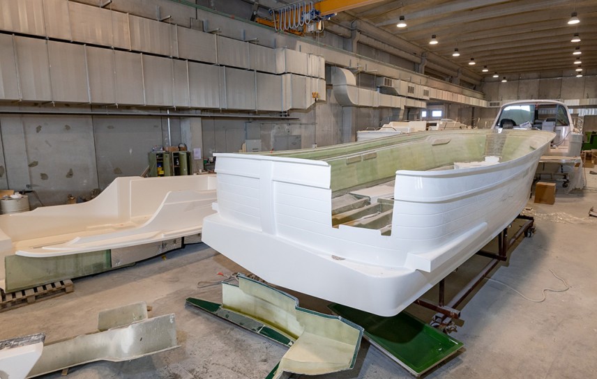 Adriana boat design