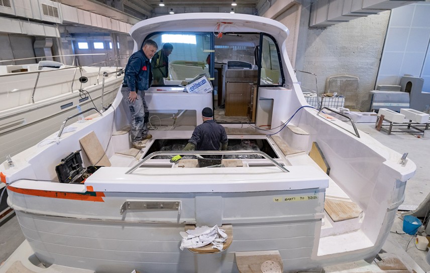 Adriana boat design